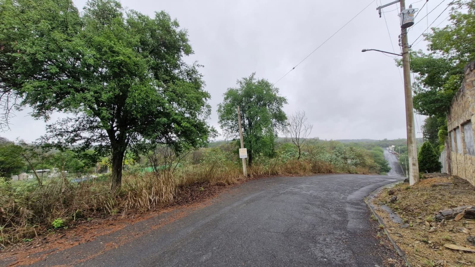 Terreno con vista a la zona de quintas